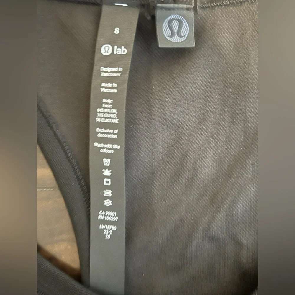 Lululemon LAB Stretch Cupro Cropped Tank 8 - Picture 11 of 14